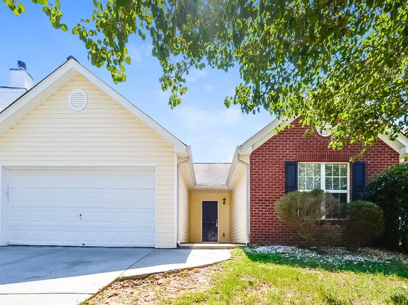 2330 Glen Chase Ln, Lawrenceville, GA 30044