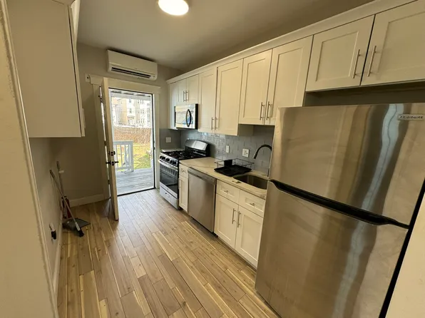 17 Otis St #1, Somerville, MA 02145