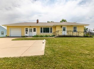 2995 Asbury Rd, Dubuque, IA 52001