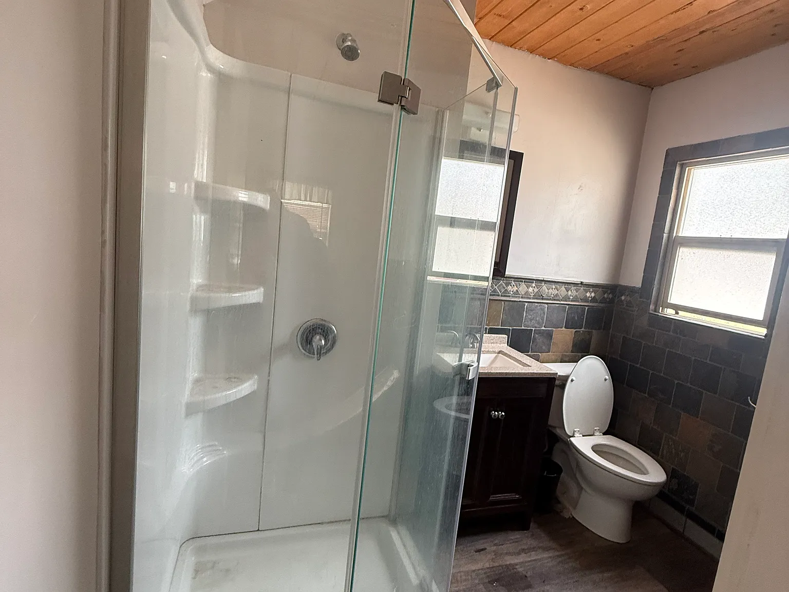 Studio, 400 sqft, $1,600 — Photo 4
