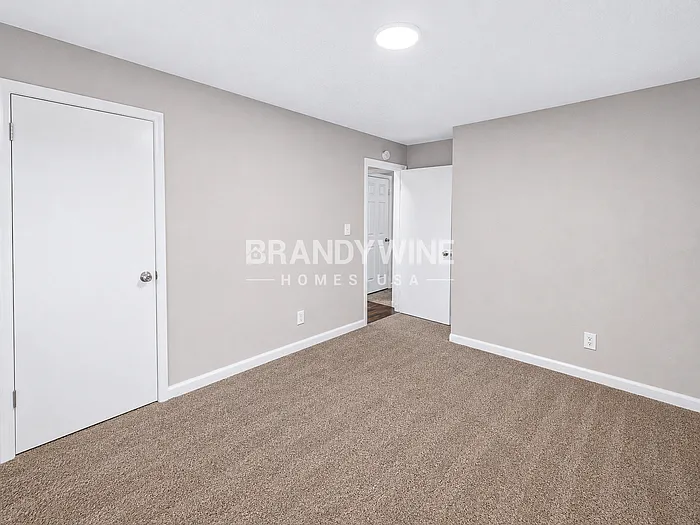 1044 Baker Ln — Photo 15
