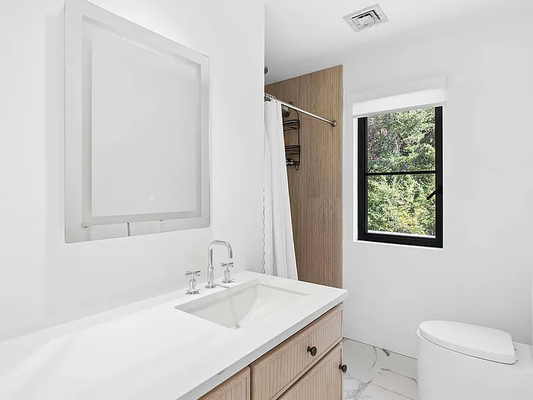 15 Atterbury Rd — Photo 20