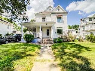 324 E Locust St, Watseka, IL 60970