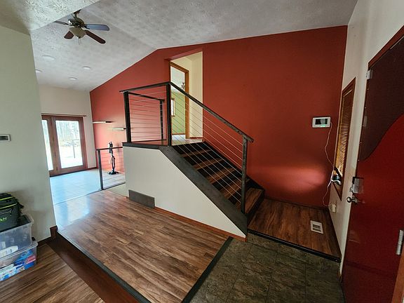 3rd image of 6475 N Weltin Way