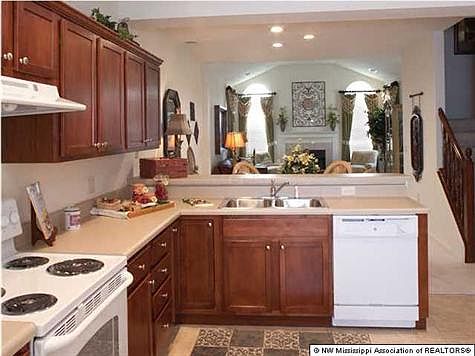 2nd image of 8942 Parkview Oaks Cir #4