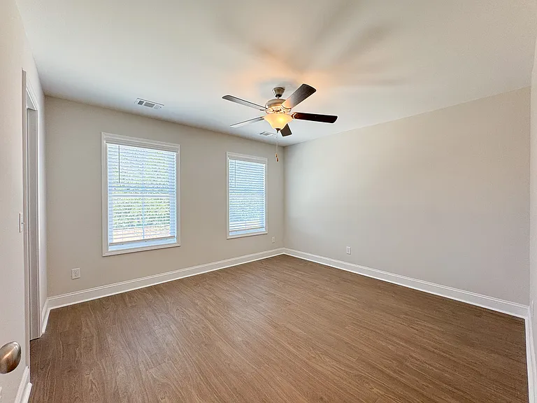 102 Skye Dr #4 — Photo 16