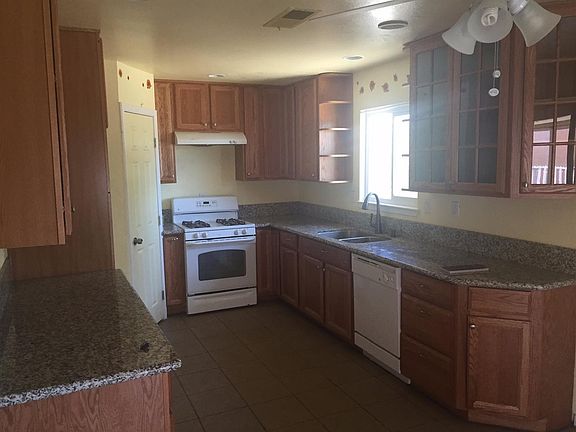 4th image of 16329 Northwood Dr