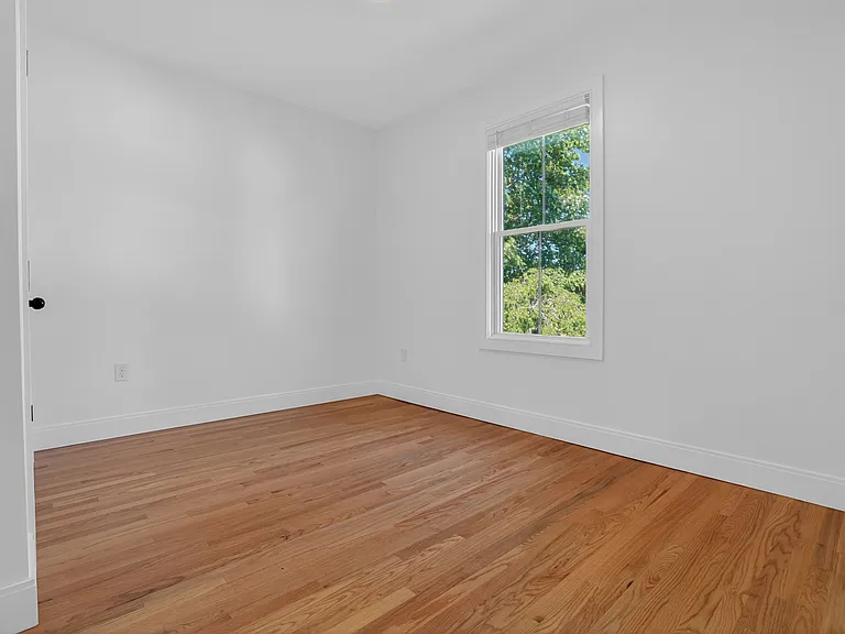 138 Centre St #6 — Photo 13