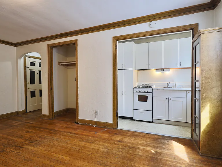 Apartments On Academy — Photo 15
