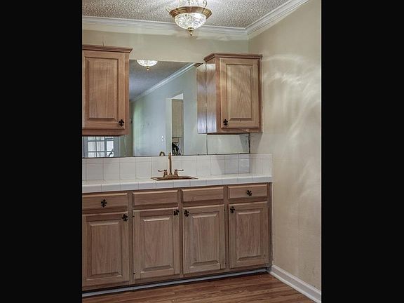 5th image of 16118 Chinon Ct