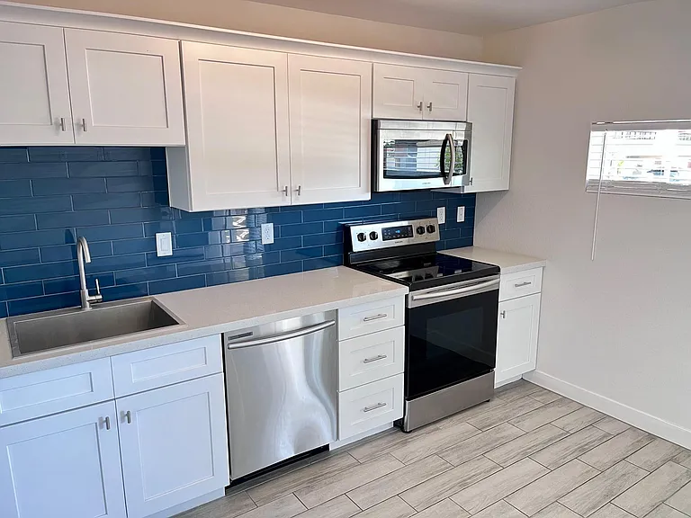 70 E Mitchell Dr #203 — Photo 9