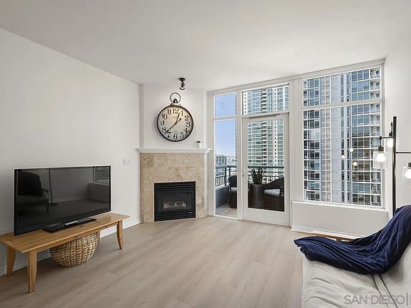 2nd image of 1240 India St Unit 1512