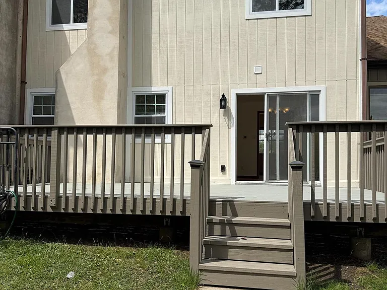 20 Queen Anne Ct — Photo 2