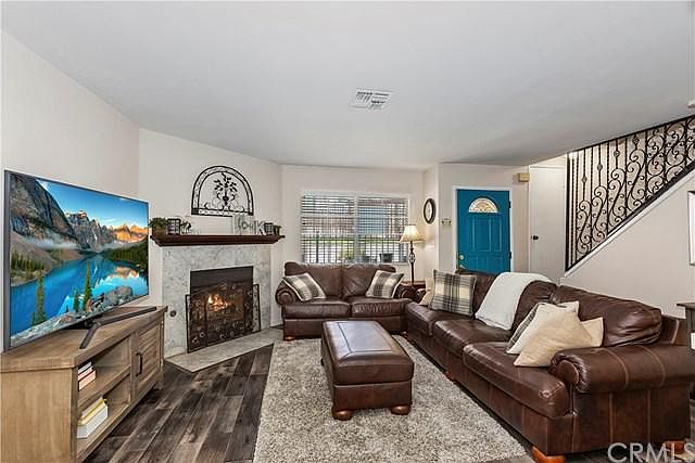 1st image of 252 E Beverly Blvd APT C