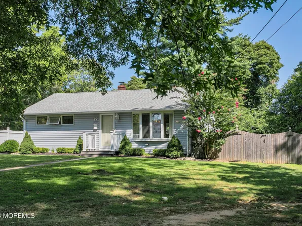99 Court Drive, Shrewsbury Boro, NJ 07702