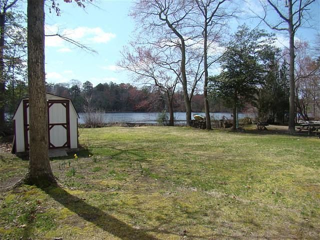 2nd image of 21 Lake Shore Dr