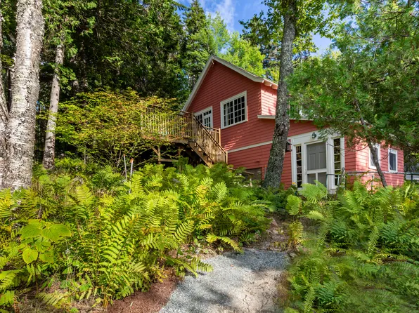 40 Steamboat Wharf Road, Mount Desert, ME 04675