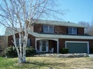 24 Lamplighter Cir, Auburn, ME 04210