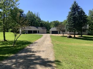 5520 Gibson Hill Rd, Edinboro, PA 16412
