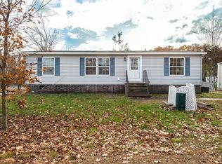 8 S Fuchsia Dr, Rochester, NH 03867