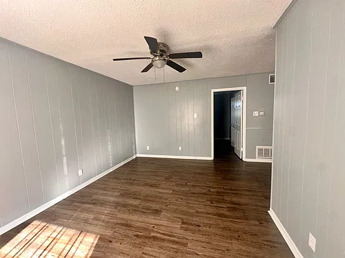 Floor plan 221
