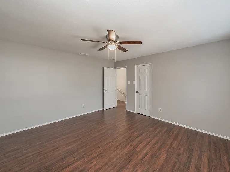 1217 Katy Dr — Photo 6