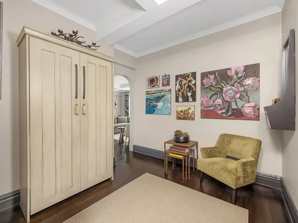 419 East 57th Street image 11 of 18