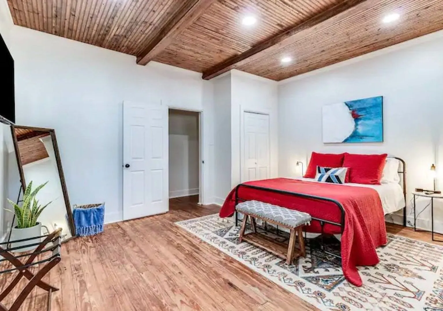 Move-In Ready! Steps From Ul Campus — Photo 4