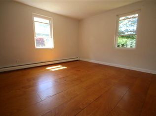 678 Black Plain Rd, North Smithfield, RI 02896