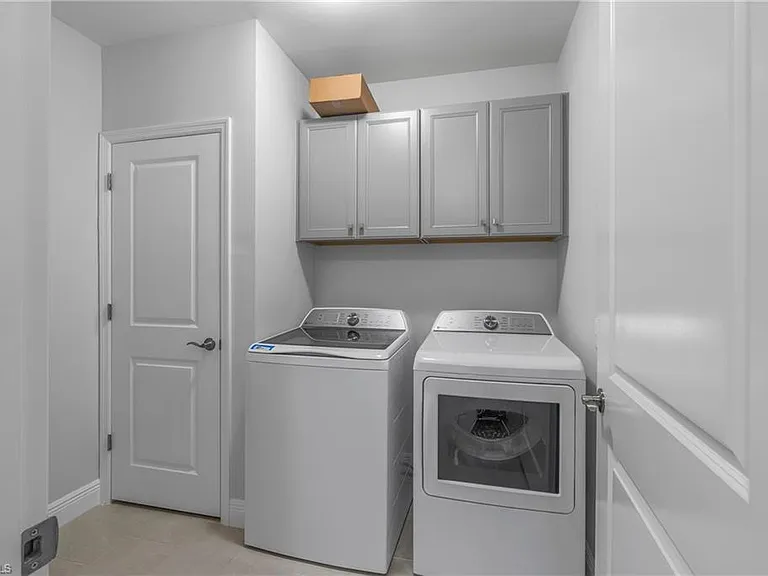 2640 Seychelles Cir #2802 — Photo 32