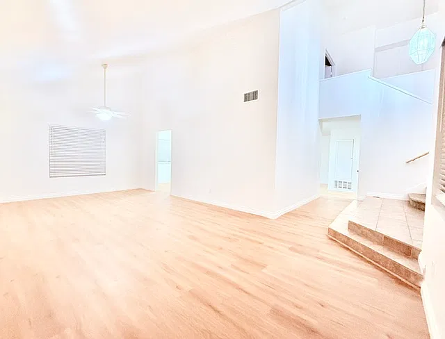 4 bed, 2161 sqft, $5,200 — Photo 4