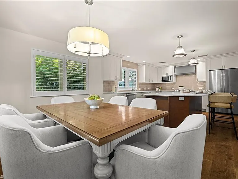 2499 10th St N — Photo 8