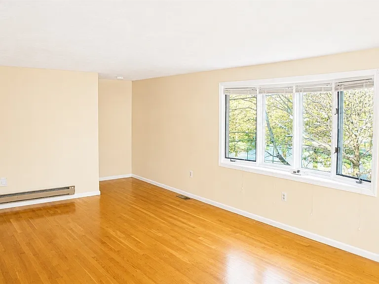 160 Cypress St #160 — Photo 2