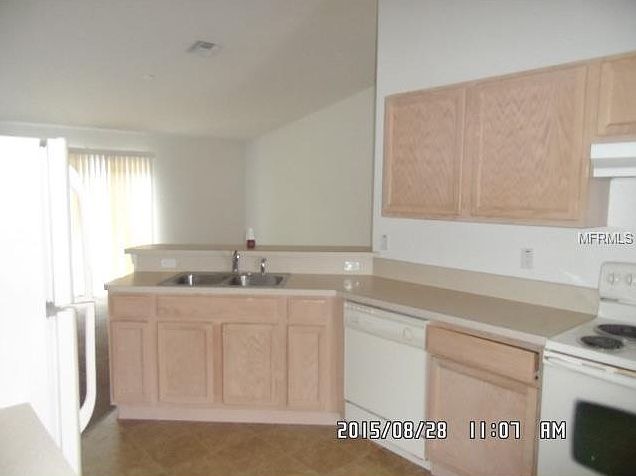 2nd image of 1408 Hillsborough Dr