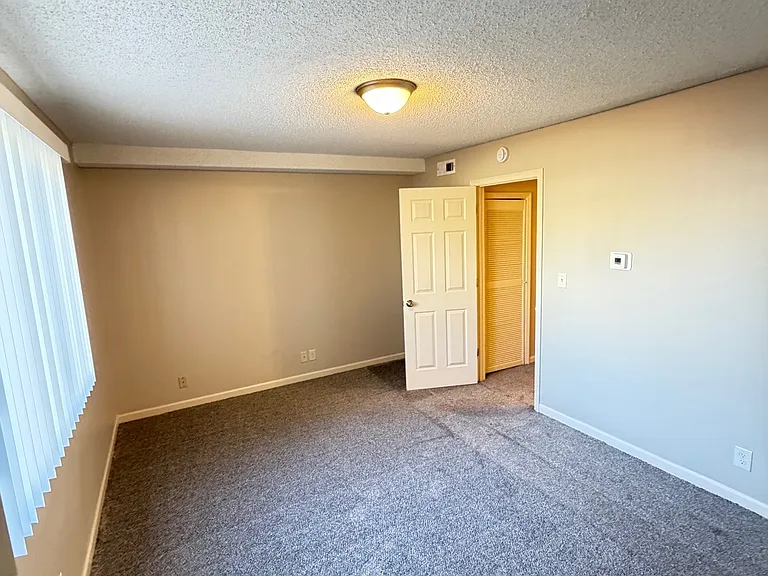 2032 J St #10 — Photo 7
