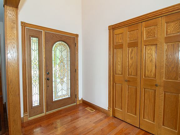 4th image of 1524 Cindy Ln