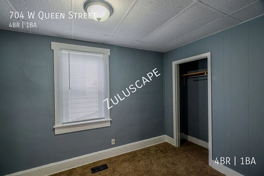 Free 1st Month Rent!.....704 W. Queen / Affordable 4 bedroom in Muncie Indiana — Photo 3