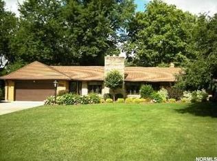 3360 Fairhill Dr, Rocky River, OH 44116