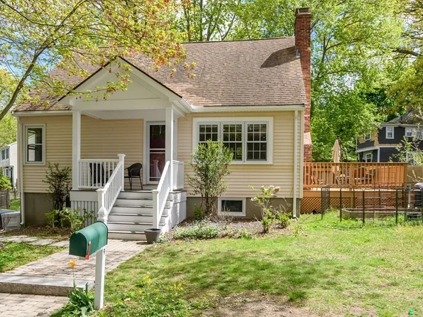 9 Lotus Path, Natick, MA 01760