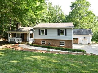 3820 Brookdale Dr, Clemmons, NC 27012