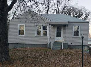 375 Derhake Rd, Florissant, MO 63031