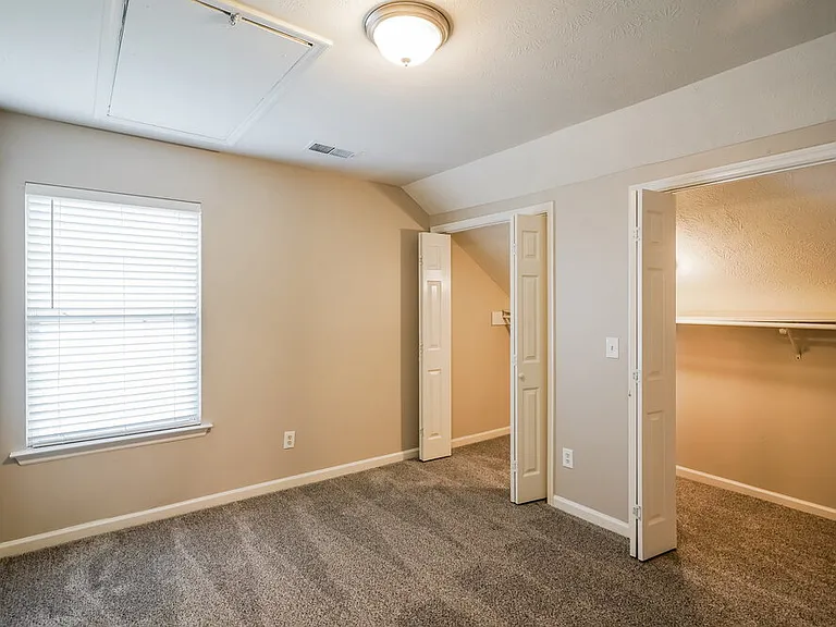 1825 Lakewood Village Dr — Photo 18