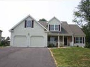 214 Colebrook Rd, Elizabethtown, PA 17022