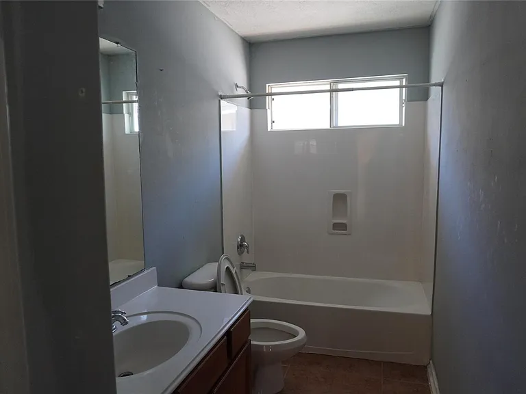 4727 Live Meadow Ln — Photo 8