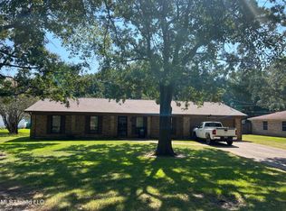 1406 22nd St, Pascagoula, MS 39581