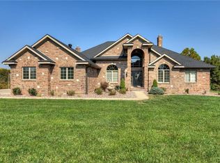 18006 NE 135th St, Kearney, MO 64060