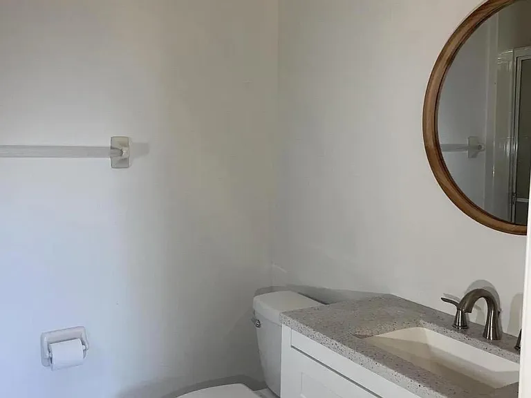 4229 E Main St — Photo 11