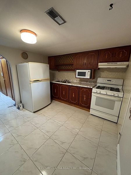 Toronto House for rent - 3 Bedrooms — photo 5