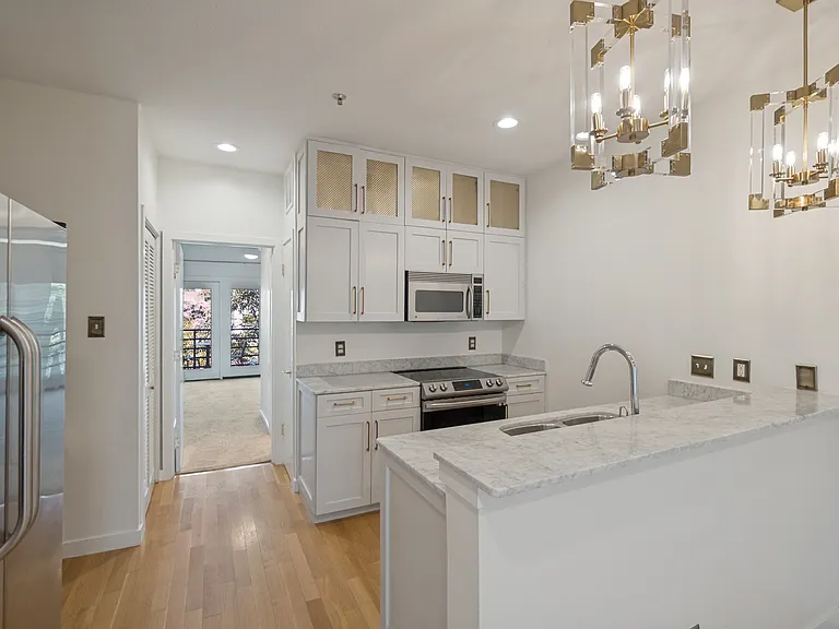 4111 Cole Ave #32 — Photo 5