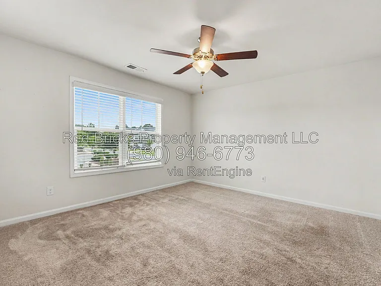 8151 Sheffield Dr — Photo 12